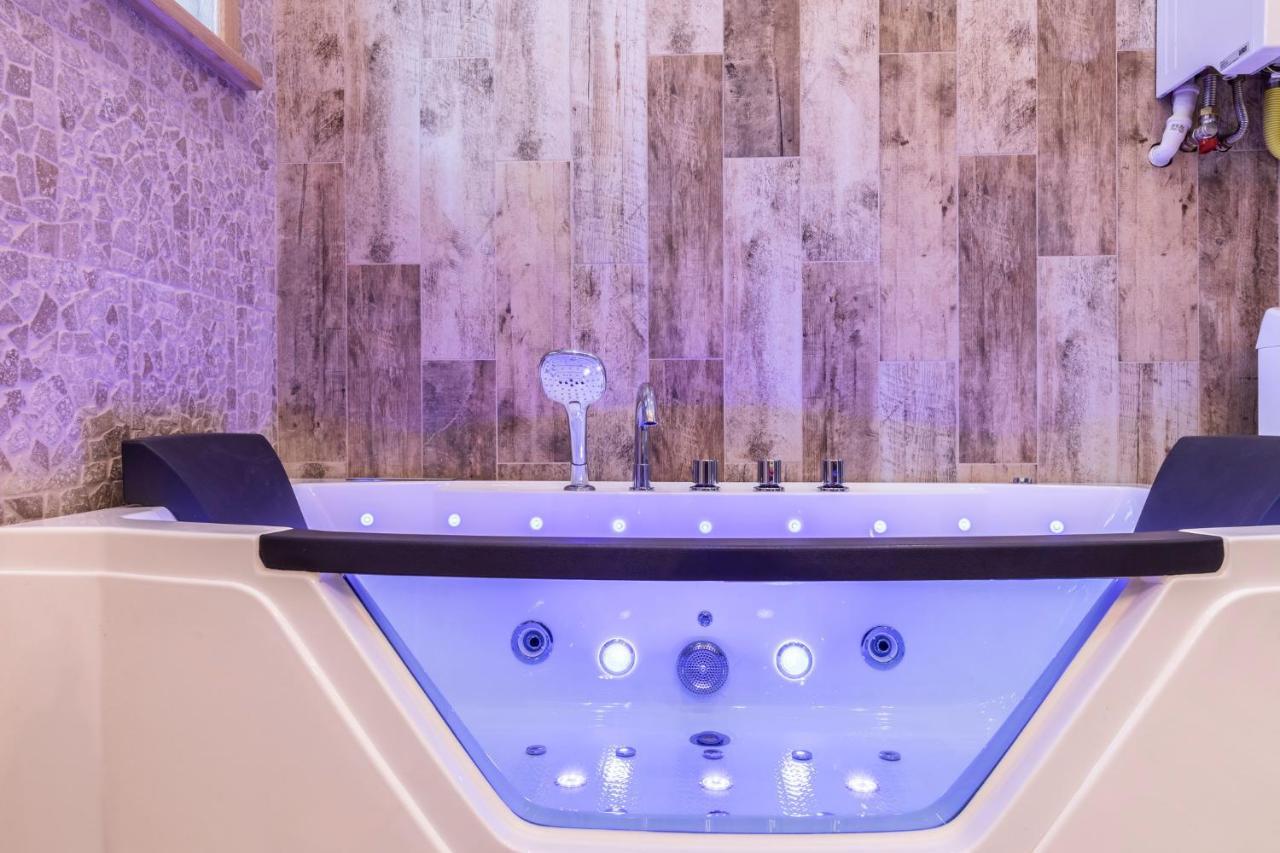 דירות Bunia W Zakopanem Z Jacuzzi מראה חיצוני תמונה