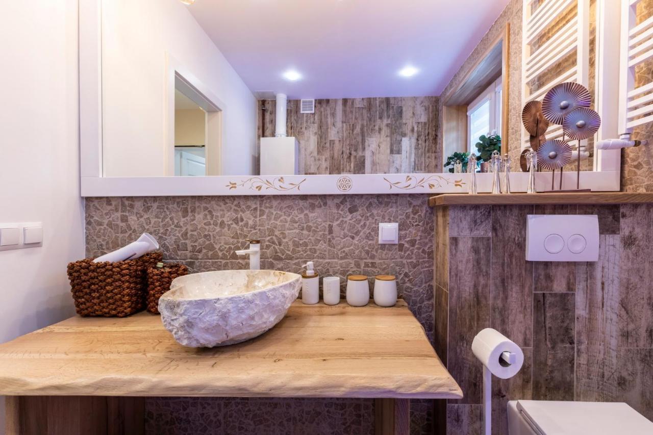 דירות Bunia W Zakopanem Z Jacuzzi מראה חיצוני תמונה