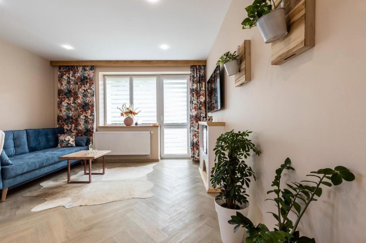 דירות Bunia W Zakopanem Z Jacuzzi מראה חיצוני תמונה